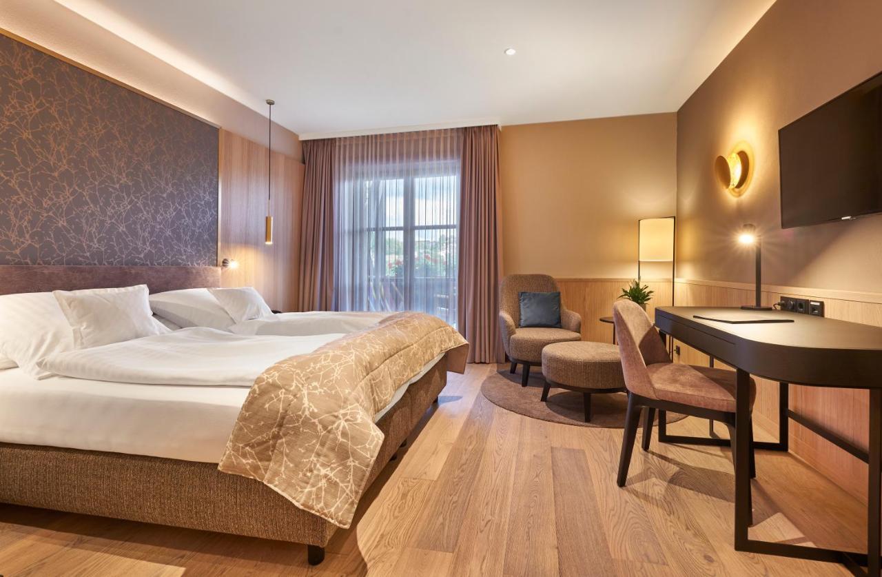 Hotel Zur Waldbahn 즈위젤 외부 사진