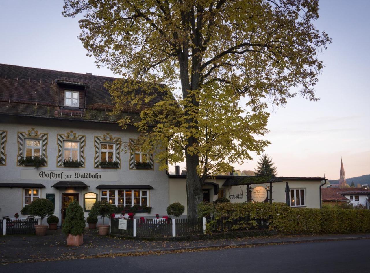 Hotel Zur Waldbahn 즈위젤 외부 사진